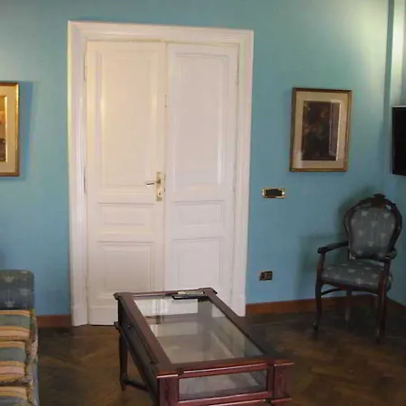 Episcopo Lipinsky Luxury Rome