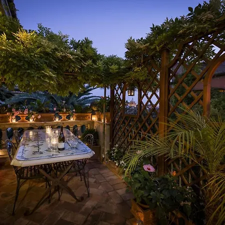 Episcopo Lipinsky Luxury 4* روما