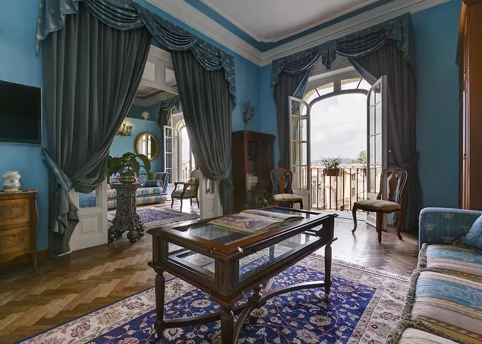 Episcopo Lipinsky Luxury