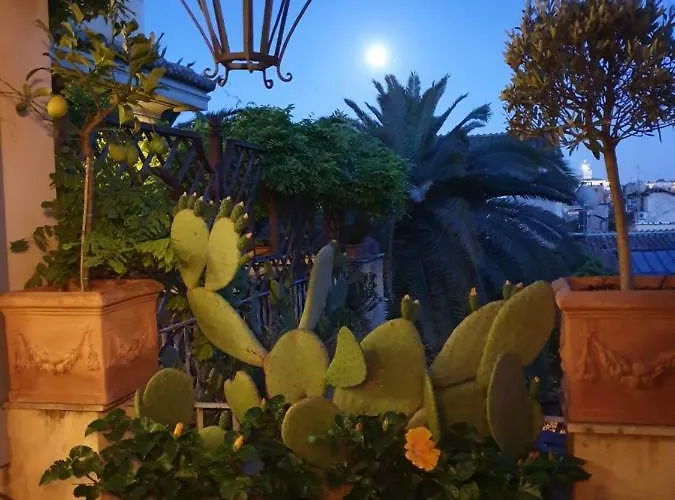 Episcopo Lipinsky Luxury