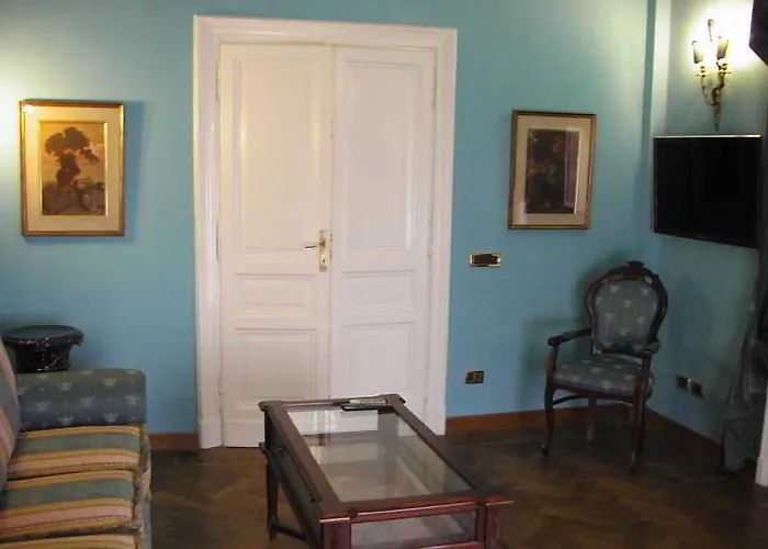 Episcopo Lipinsky Luxury Rome